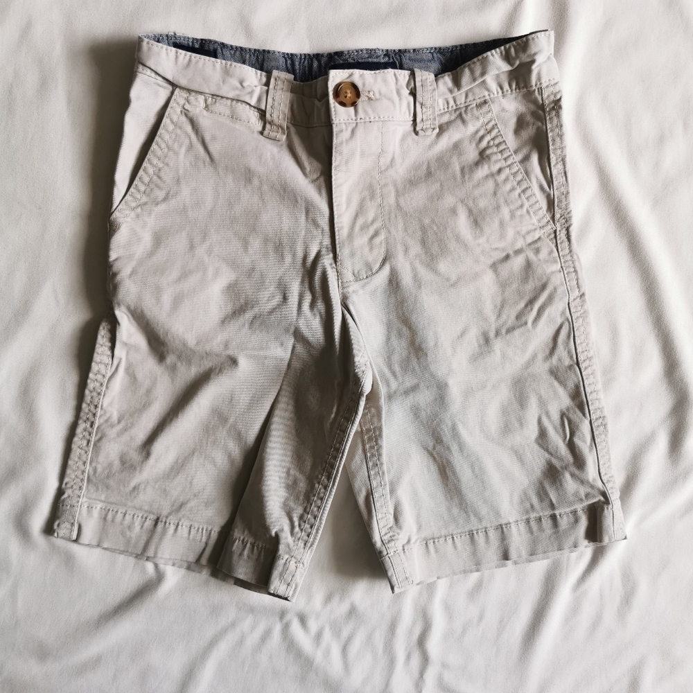 Tommy Hilfiger cream color shorts
